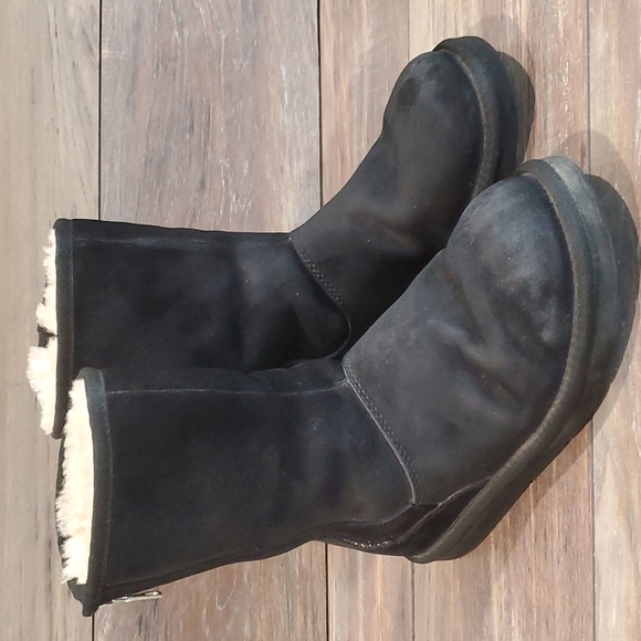 Ugg Australia Mayfaire sheepskin ankle booties shoes sz 8 - Picture 3 of 13